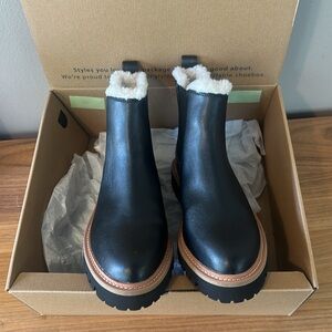 NIB! J.Crew 7.5 Sherpa lined Chelsea boots